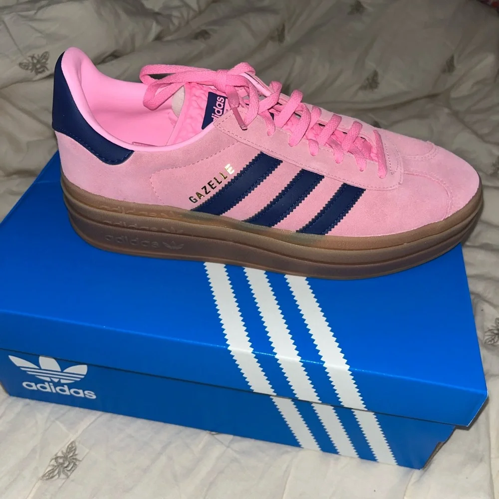 adidas gazelle silver green womens adidas Women's Originals Gazelle Shoes main image 0
